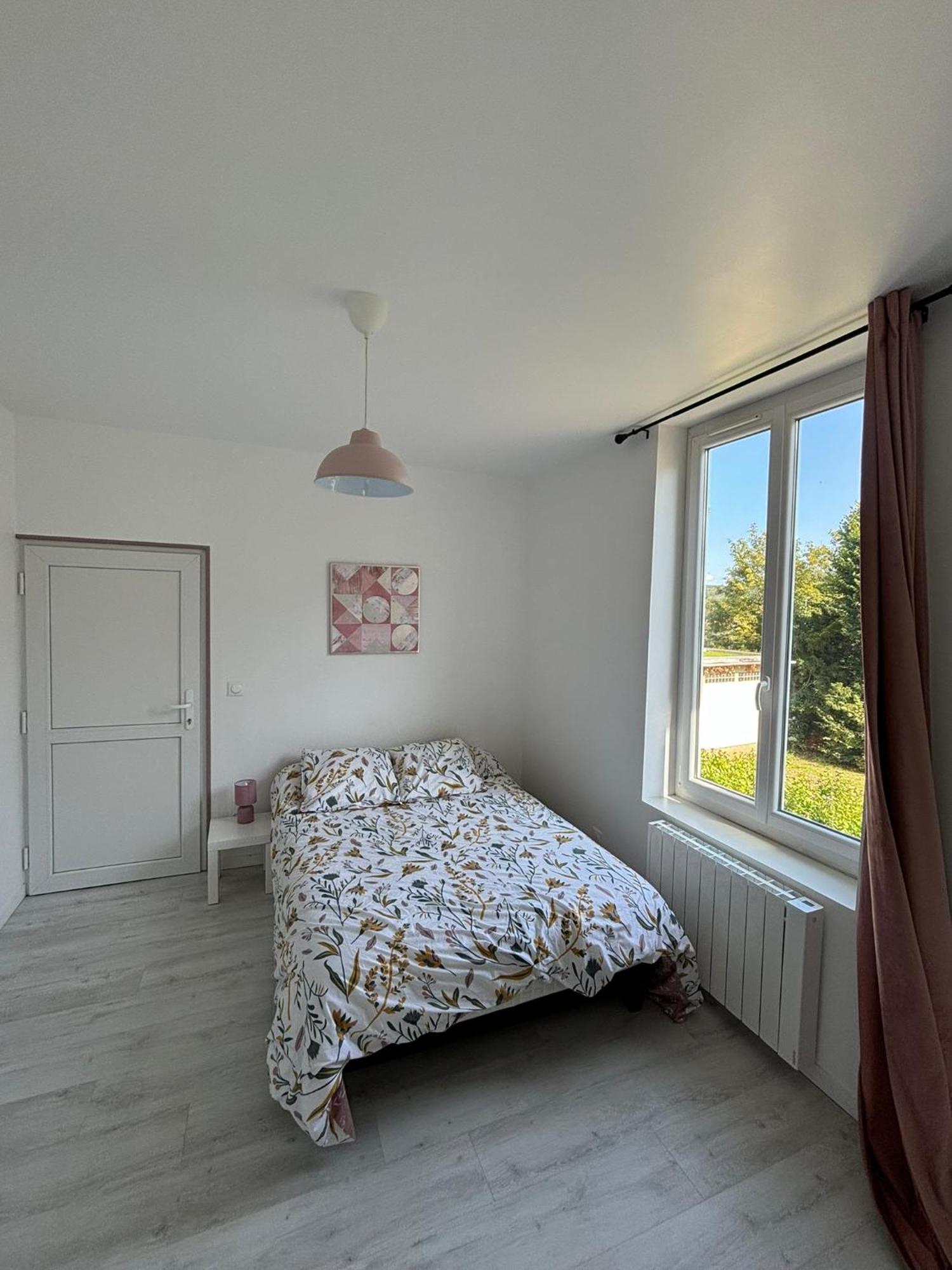 Pink Cosy Apartment Louviers Exterior foto